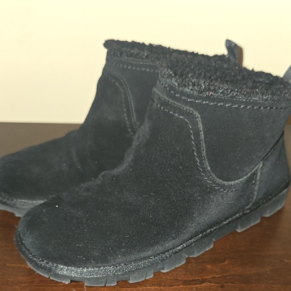 Lucky Brand Black Fuzzy Lined Boots - Picture 13 of 13